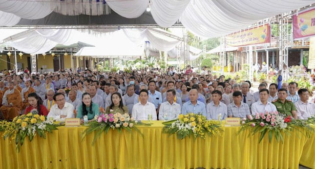 Đại diện chính quyền tham dự