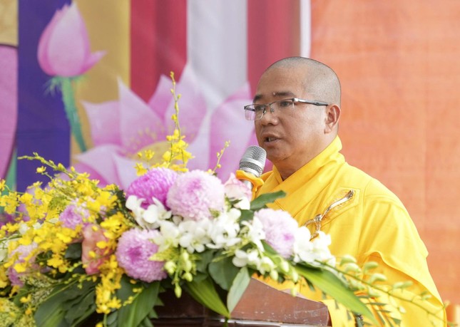 Đại đức Thích Quảng Tráng, Trưởng Ban Trị sự GHPGVN H.Đắk R'lấp phát biểu khai mạc