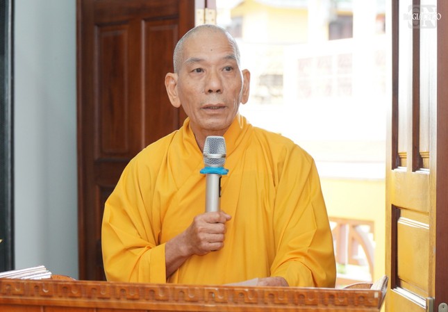 Thượng tọa Thích Giác Trí phát biểu khai mạc Thượng tọa Thích Giác Trí phát biểu khai mạc