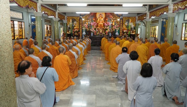 Sau thời khóa kinh hành là chỉ tịnh