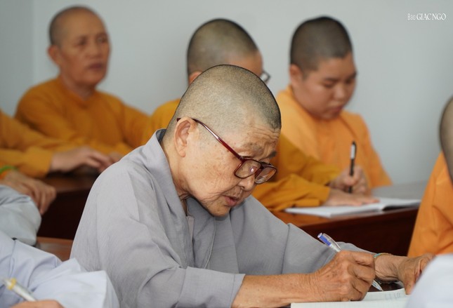 Ghi chép cẩn thận