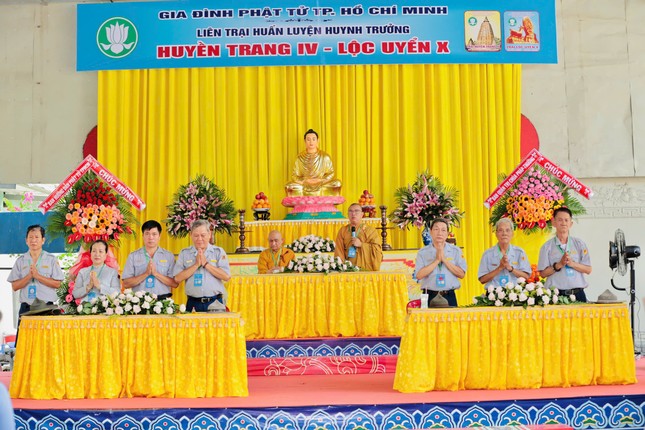 Đại đức Thích Trung Minh huấn từ