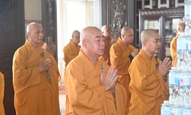 Chư Tăng Bố-tát kỳ 3 mùa An cư kiết hạ