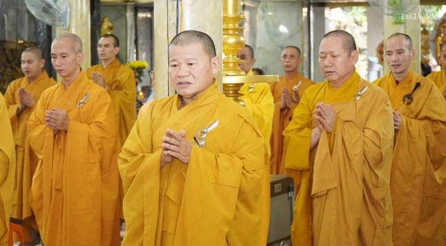 Trường hạ là nơi Bố-tát trong mùa An cư kiết hạ Phật lịch 2569 của chư Tăng các phường: Đông Hưng Thuận, Trung Mỹ Tây, Tân Thới Hiệp, Thới An, An Phú Đông (TP.HCM)