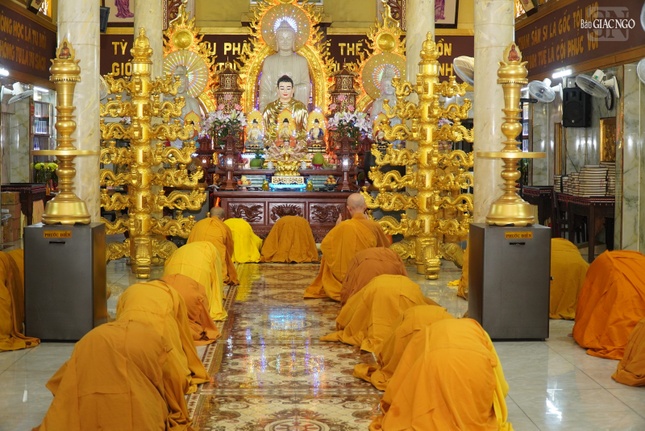 An cư là cơ hội quý báu được con mắt Tăng soi sáng