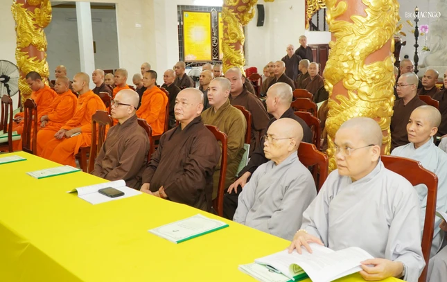 Chư tôn đức trụ trì Q.3 cũ và Tăng Ni an cư tại chùa Hưng Phước, Phước Hòa, Candaransi tham dự