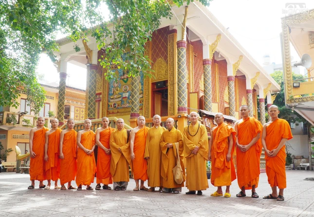 Hiện có 23 chư Tăng đang an cư kiết hạ theo truyền thống Phật giáo Nam tông Khmer tại chùa Candaransi