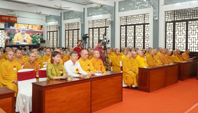 Chư Tăng, Ni, Phật tử tham dự