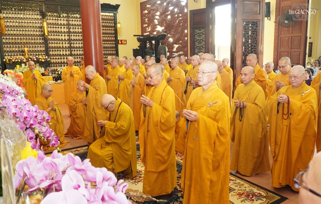 Chư tôn giáo phẩm tưởng niệm 12 năm ngày Hòa thượng Thích Nhật Quang viên tịch