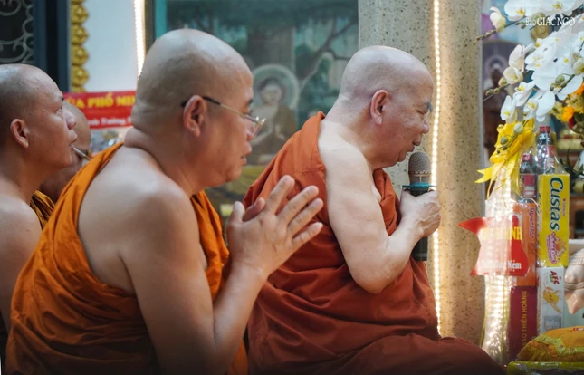 Hòa thượng Thích Thiện Tâm, cùng chư tôn đức thành kính tưởng niệm