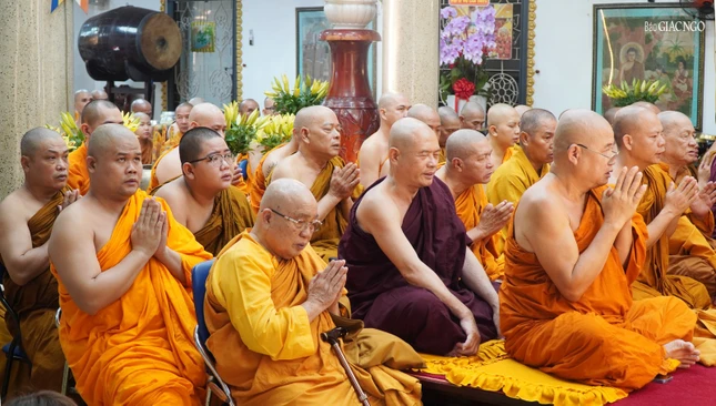 Chư Tăng tưởng niệm, ôn lại hành trạng, công đức của Hòa thượng Bửu Chơn