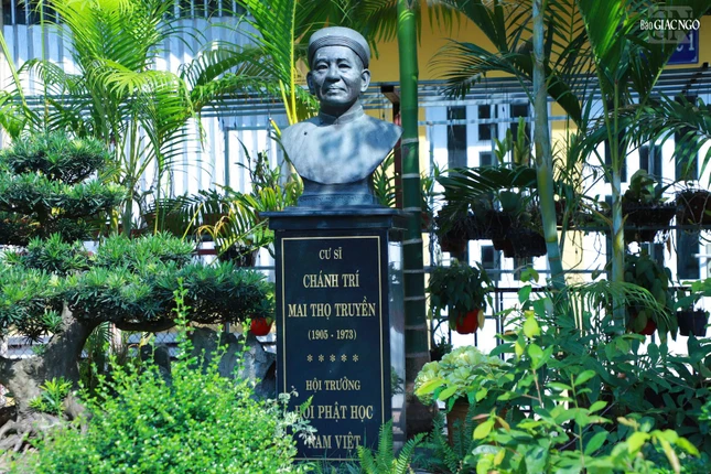 Ngày 27-1-2018, Ban trụ trì cùng Ban Phật học đã tổ chức Lễ an vị tôn tượng Hội trưởng Hội Phật học Nam Việt - cư sĩ Chánh Trí - Mai Thọ Truyền trong khuôn viên chùa Phật Học Xá Lợi, để tưởng nhớ vị cư sĩ đã có công lao to lớn sáng lập nên chùa Phật Học Xá Lợi