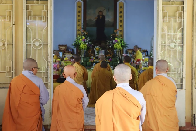 Khóa lễ cung tiến Giác linh Trưởng lão Hòa thượng