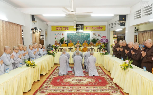 Lễ tri ân giáo thọ sư diễn ra trong không khí trang nghiêm, ấm tình thầy trò