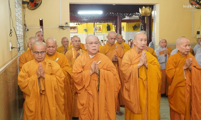 Bố-tát là mạng mạch của Tăng đoàn, nên không có chúng Tỷ-kheo nào được gọi là Tăng mà không thực hành Bố-tát