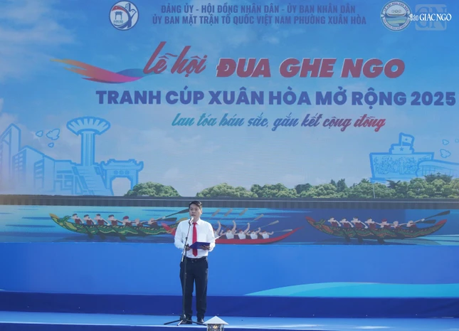 Ông Nguyễn Hùng Hậu, Chủ tịch UBND P.Xuân Hòa phát biểu khai mạc