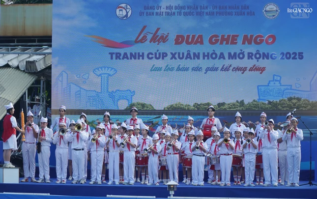 Tiết mục mở đầu lễ hội