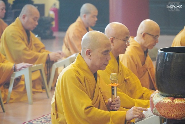 Khóa lễ tụng kinh A Di Đà Khóa lễ tụng kinh A Di Đà