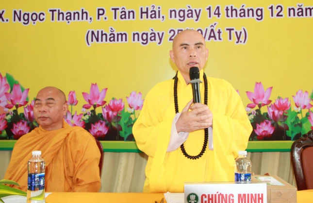 Thượng tọa Thích Nhuận Nghĩa ban đạo từ chứng minh