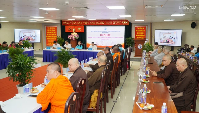 Xem video báo cáo về các sự kiện và hoạt động nổi bật của P.Xuân Hòa và những đóng góp của các tôn giáo đối với phát triển kinh tế - xã hội, quốc phòng, an ninh trong năm 2025