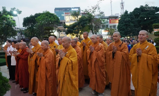 Khóa lễ tụng kinh tưởng niệm