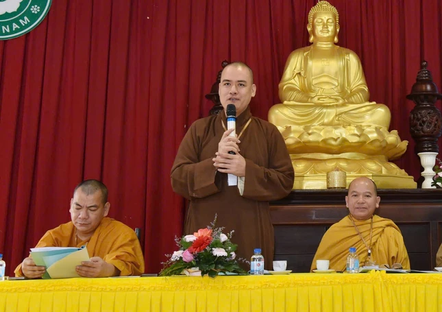 Đại đức Thích Hải Nguyện phát biểu chỉ đạo