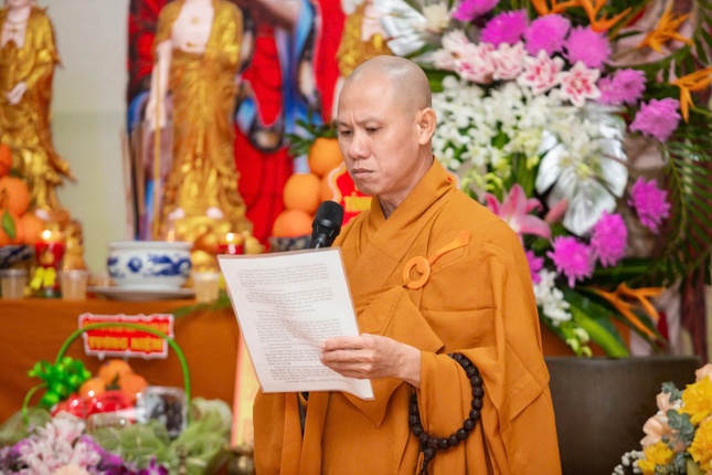 Đại đức Thích Nguyên Minh, Ủy viên Hội đồng Trị sự, Trưởng ban Trị sự GHPGVN tỉnh Đắk Lắk phát biểu