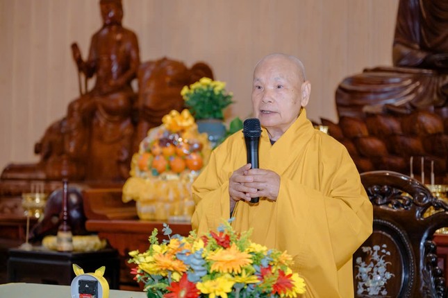 Trưởng lão Hòa thượng Thích Thiện Nhơn ban đạo từ