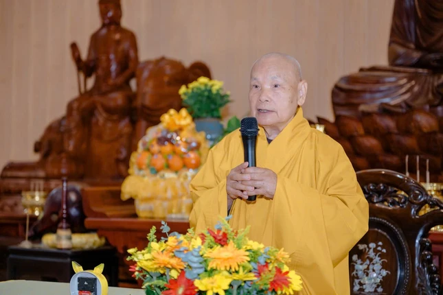 Trưởng lão Hòa thượng Thích Thiện Nhơn ban đạo từ