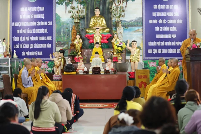 Khóa tu Một ngày an lạc do Ban Hoằng pháp GHPGVN tỉnh Đắk Lắk tổ chức