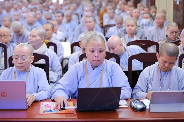 Ni sư Thích nữ Chúc Nghiêm, Phó Thường trực Ban Thông tin - Truyền thông GHPGVN tỉnh Vĩnh Long - Ảnh: Trung Thắng Ni sư Thích nữ Chúc Nghiêm, Phó Thường trực Ban Thông tin - Truyền thông GHPGVN tỉnh Vĩnh Long - Ảnh: Trung Thắng