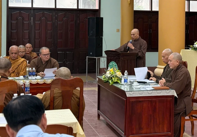 Thượng tọa Thích Nhuận Trí, Chánh Thư ký Ban Trị sự Phật giáo tỉnh báo cáo tổng kết công tác Phật sự năm 2025 Thượng tọa Thích Nhuận Trí, Chánh Thư ký Ban Trị sự Phật giáo tỉnh báo cáo tổng kết công tác Phật sự năm 2025