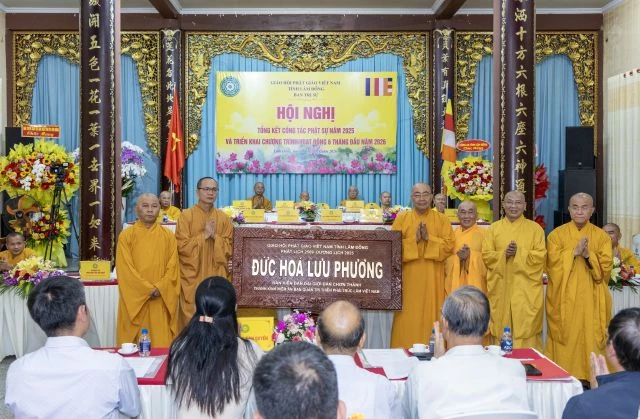 Ban Trị sự Phật giáo tỉnh tri ân công đức đến thiền viện Trúc Lâm Chánh Thiện và chùa Quán Thế Âm Ban Trị sự Phật giáo tỉnh tri ân công đức đến thiền viện Trúc Lâm Chánh Thiện và chùa Quán Thế Âm