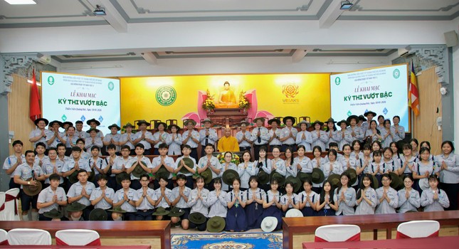 Lưu niệm kỳ thi vượt bậc đoàn sinh tại thiền viện Quảng Đức