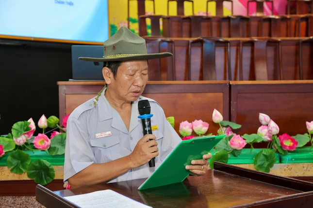 Huynh trưởng cấp Tấn Tâm Dũng - Nguyễn Hữu Tiến phát biểu khai mạc