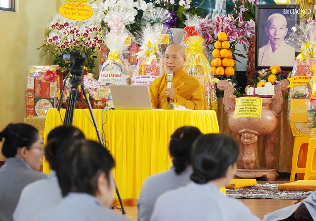 Trước đó Hòa thượng Thích Huệ Minh có thời thuyết pháp đến Phật tử