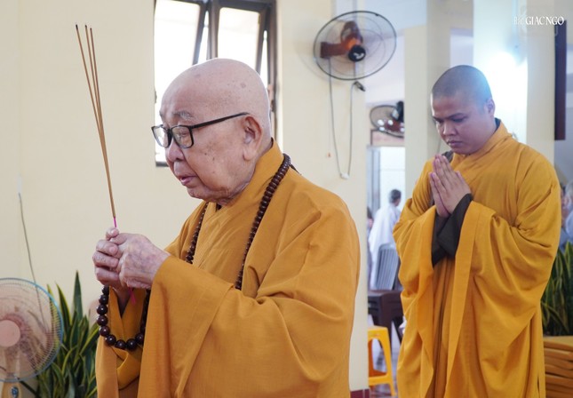 Trưởng lão Hòa thượng Thích Như Tín tưởng niệm