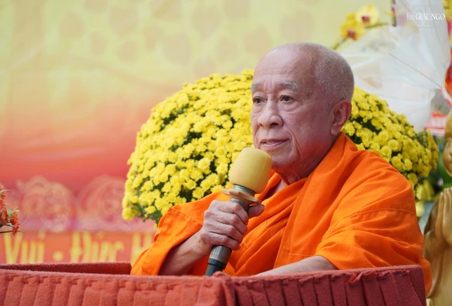 Hòa thượng Thích Thiện Chiếu phát biểu khai mạc