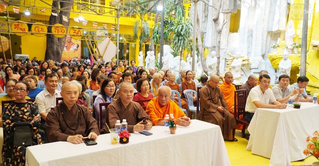 Chư tôn đức, khách mời tham dự