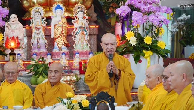 Hòa thượng Thích Nhựt Hỷ đạo từ chứng minh Hòa thượng Thích Nhựt Hỷ đạo từ chứng minh