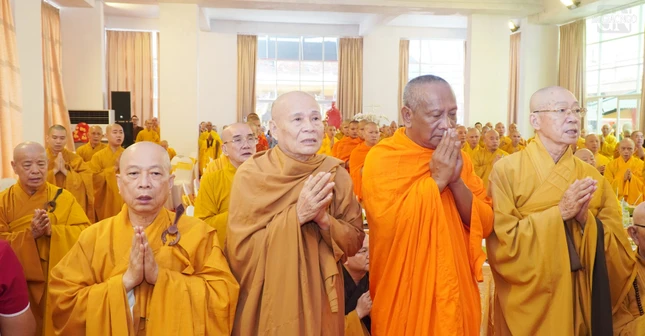 Chư tôn đức Phật giáo TP.HCM và các tỉnh thành, thành kính tưởng niệm