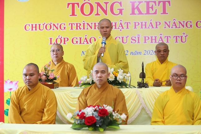 Đại đức Thích Nguyên Minh đạo từ