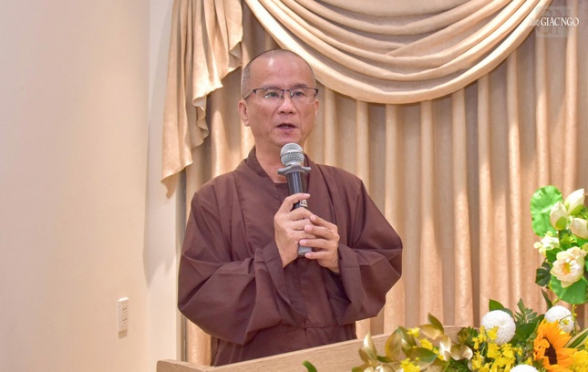 Thượng tọa Thích Chúc Phú phát biểu mở đầu