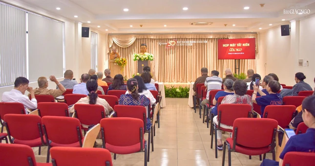 Quang cảnh họp mặt tất niên của Báo Giác Ngộ vào sáng nay, 22 tháng Chạp-Ất Tỵ