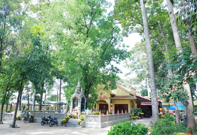 Gần 90 năm qua, tổ đình Bửu Quang vẫn vẹn nguyên giá trị là biểu tượng thiêng liêng, nơi kết nối truyền thống và hiện đại, tiếp tục sứ mệnh hoằng pháp và thực hiện các công tác từ thiện xã hội, làm đẹp thêm vườn hoa Phật giáo Việt Nam trong lòng dân tộc