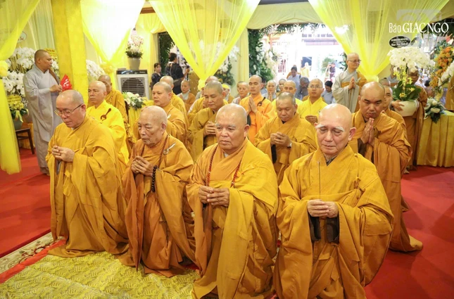 Chư tôn đức quận Tân Bình (cũ)