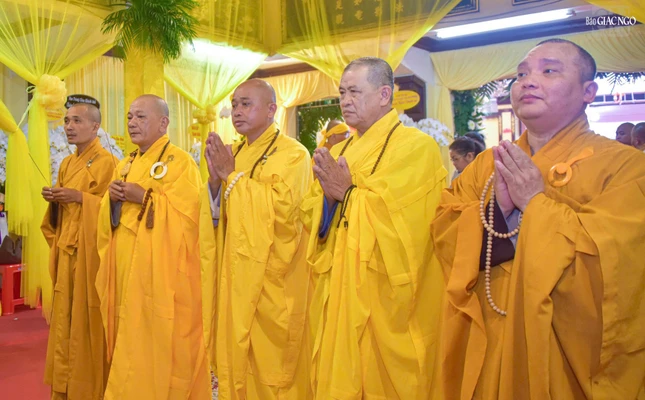 Chư tôn đức Thiền phái Chúc Thánh Việt Nam tại Hoa Kỳ tưởng niệm