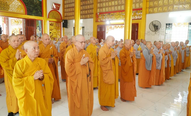 Hầu duy trì và phát triển sinh mệnh của Tăng đoàn trong tinh thần hòa hợp và thanh tịnh