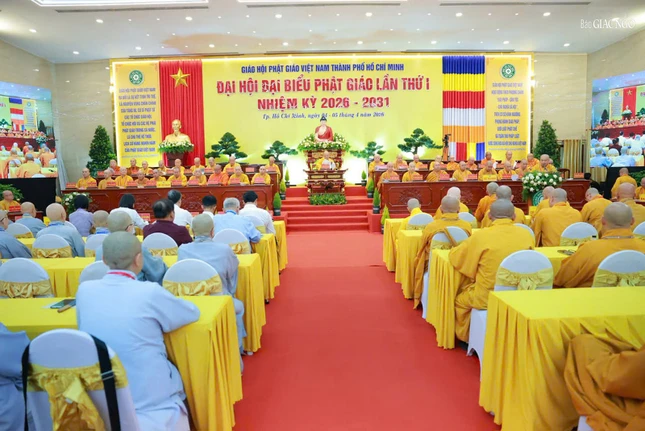 Phiên thứ 2, ngày thứ nhất Đại hội đại biểu Phật giáo TP.HCM lần thứ I