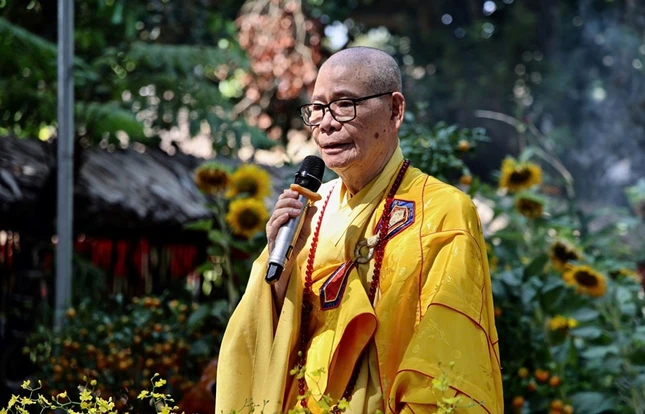 Hòa thượng Thích Châu Quang ban đạo từ